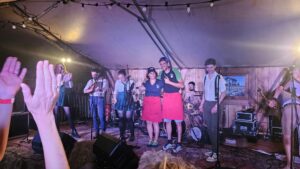 Un discours ! Un discours !